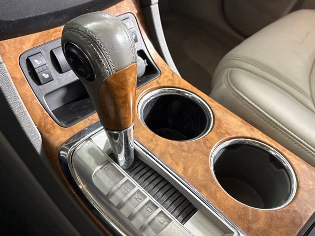 Used 2010 Buick Enclave CXL image 15