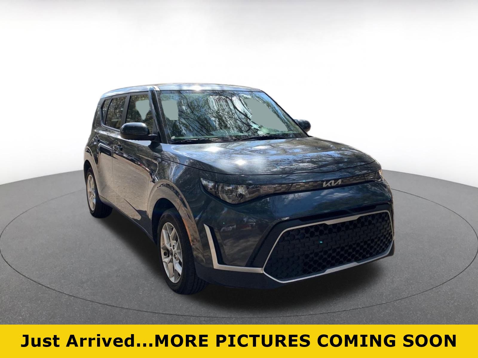Used 2025 Kia Soul LX w/ LX Technology Package video 1