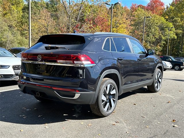 New 2026 Volkswagen Atlas Cross Sport SE image 2