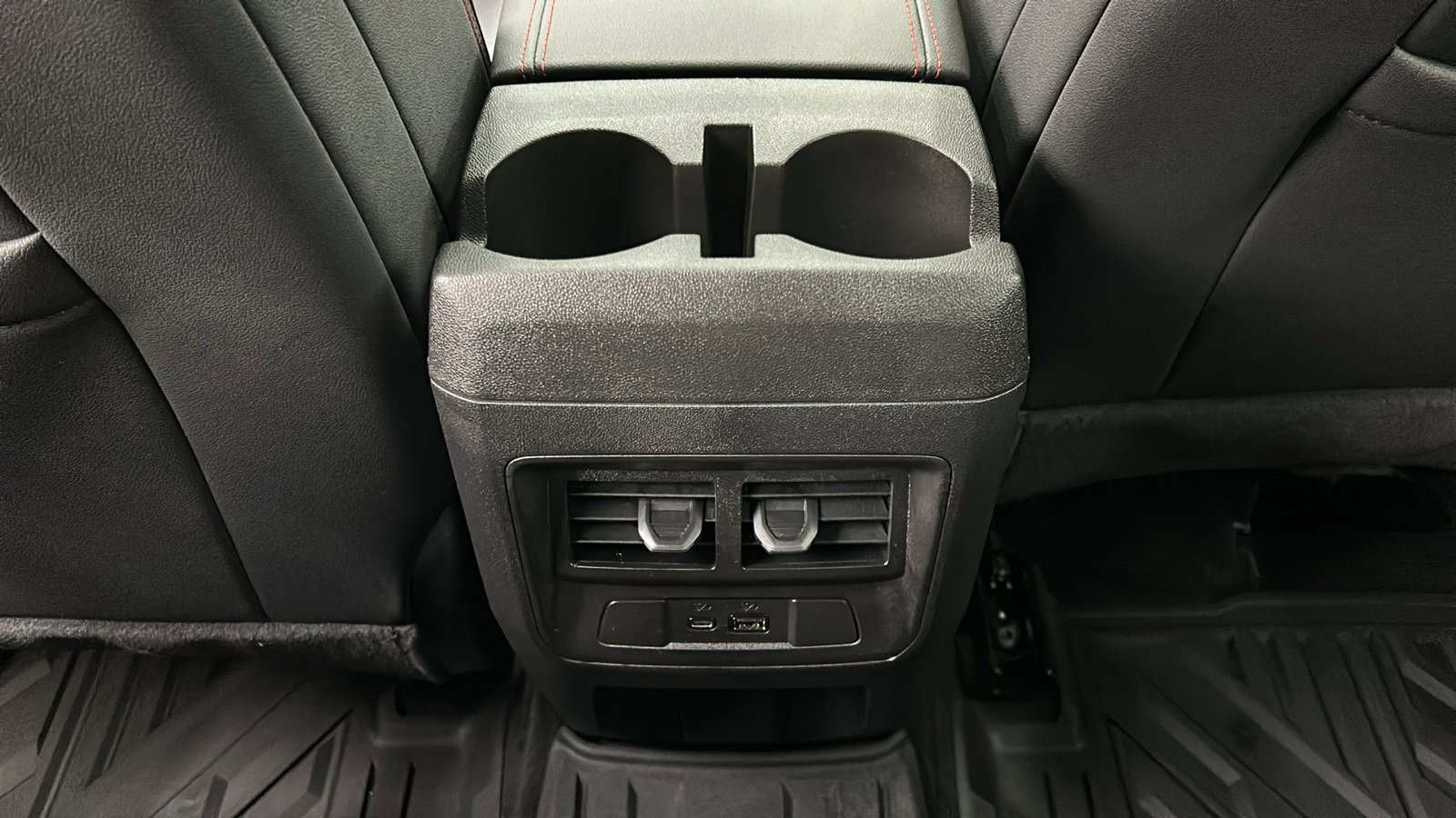 Used 2024 GMC Canyon AT4X image 36