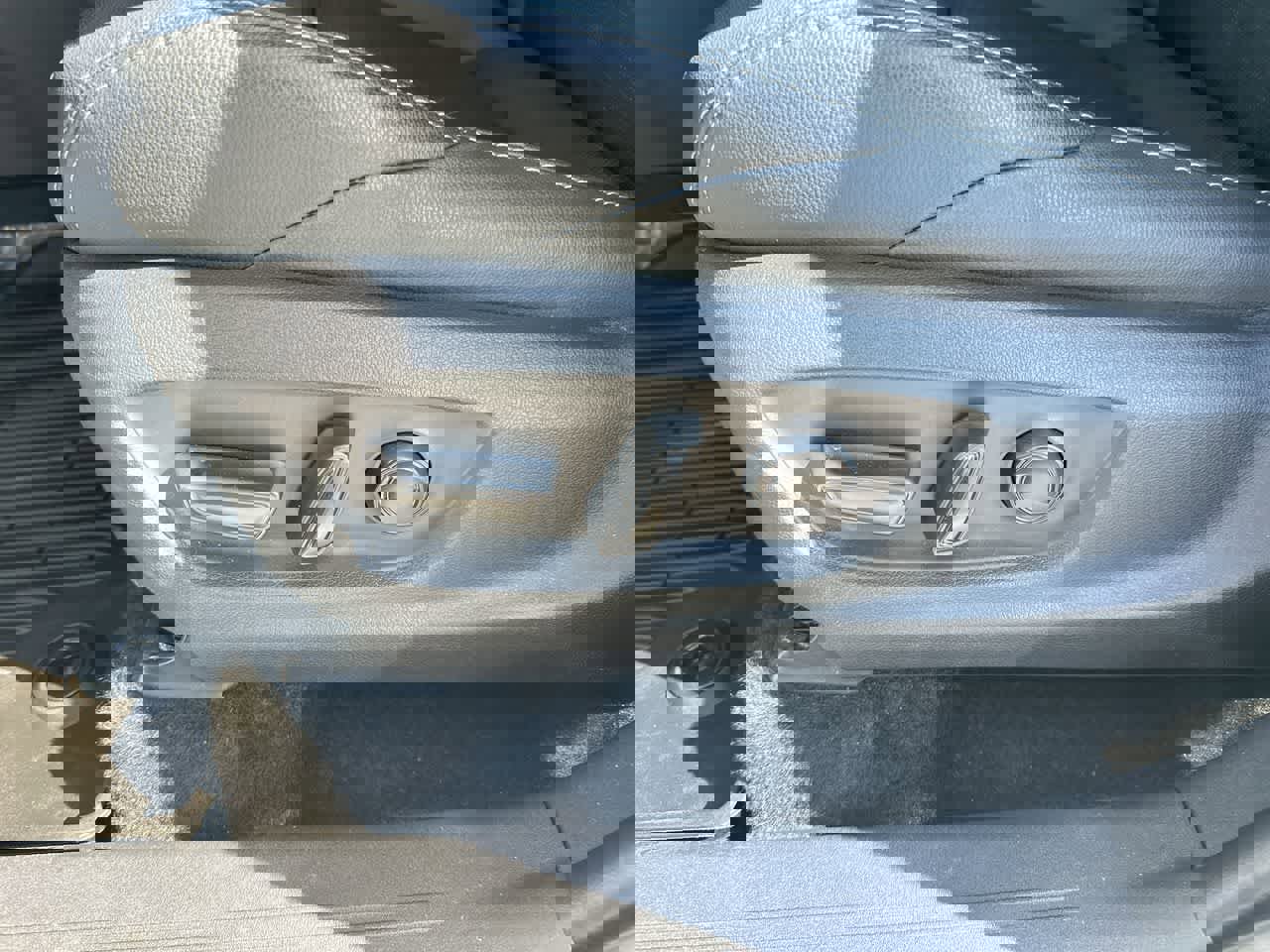 Used 2024 Subaru Solterra Touring w/ Touring Package image 22