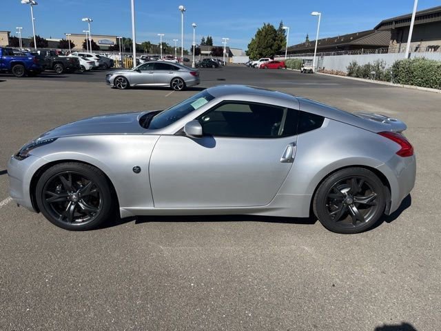 Used 2011 Nissan 370Z Touring w/ Sport Pkg image 6