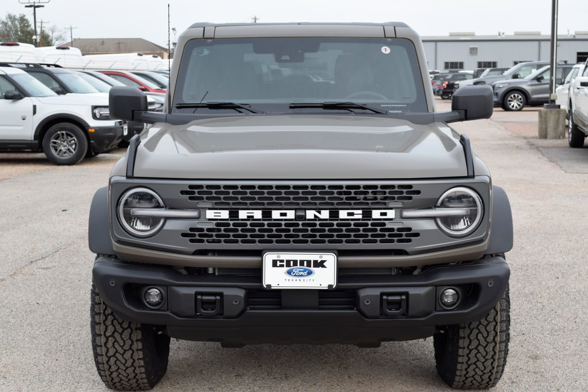 New 2026 Ford Bronco Badlands AWD/4WD image 2