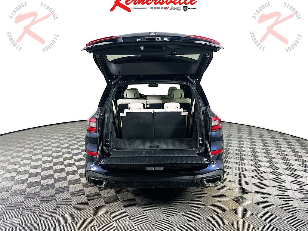 Used 2021 BMW X5 xDrive40i w/ M Sport Package image 28