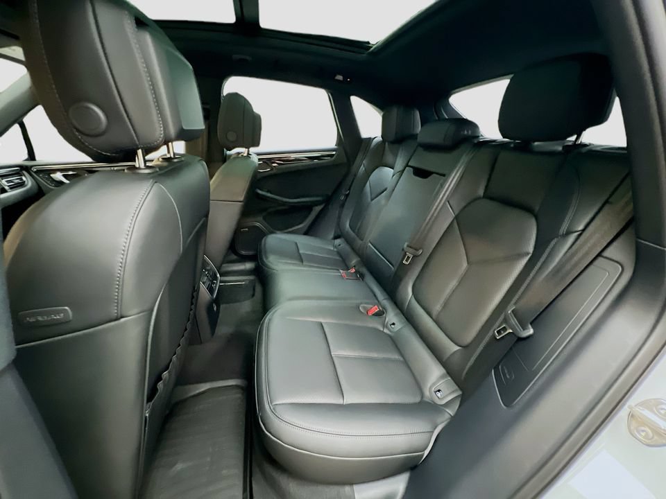 New 2026 Porsche Macan AWD/4WD image 24