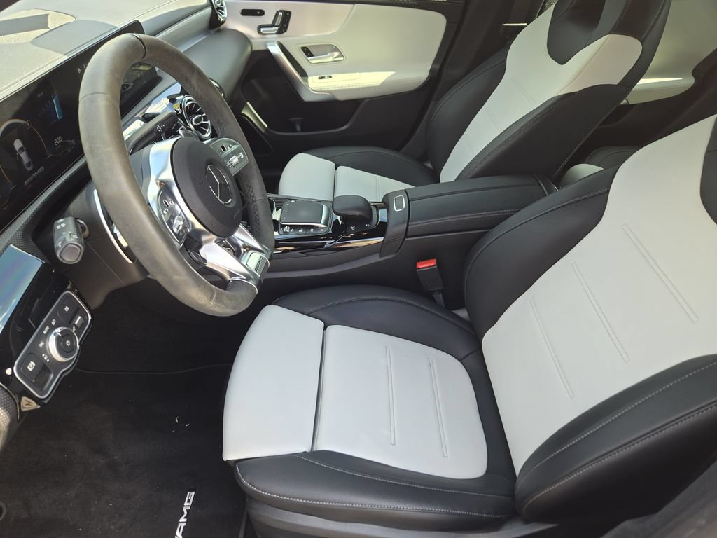 Used 2021 Mercedes-Benz CLA 35 AMG 4MATIC image 13