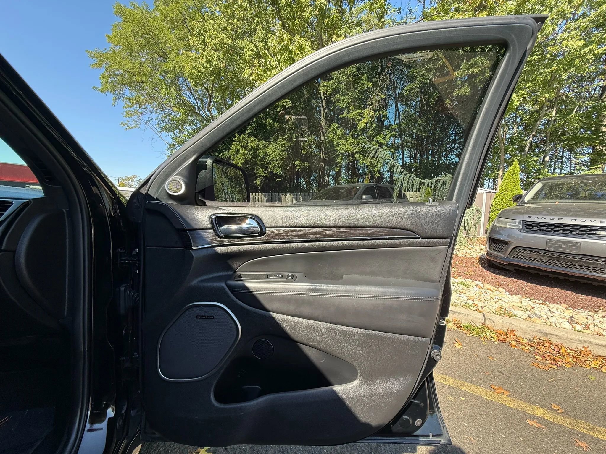 Used 2019 Jeep Grand Cherokee High Altitude AWD/4WD image 30