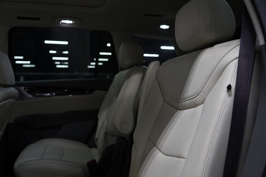 Used 2020 Cadillac XT6 Premium Luxury AWD/4WD image 22