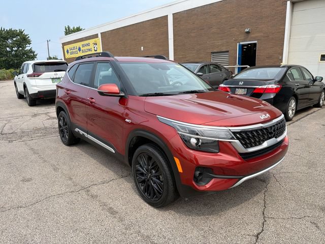 Used 2023 Kia Seltos Nightfall Edition AWD/4WD image 11