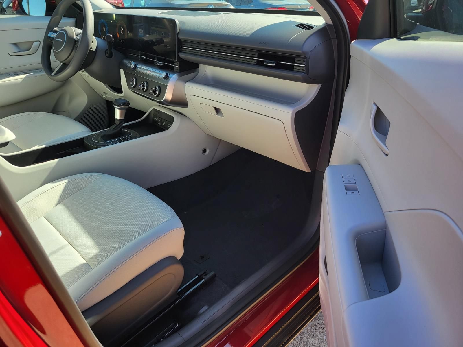 New 2026 Hyundai Kona SE FWD image 7