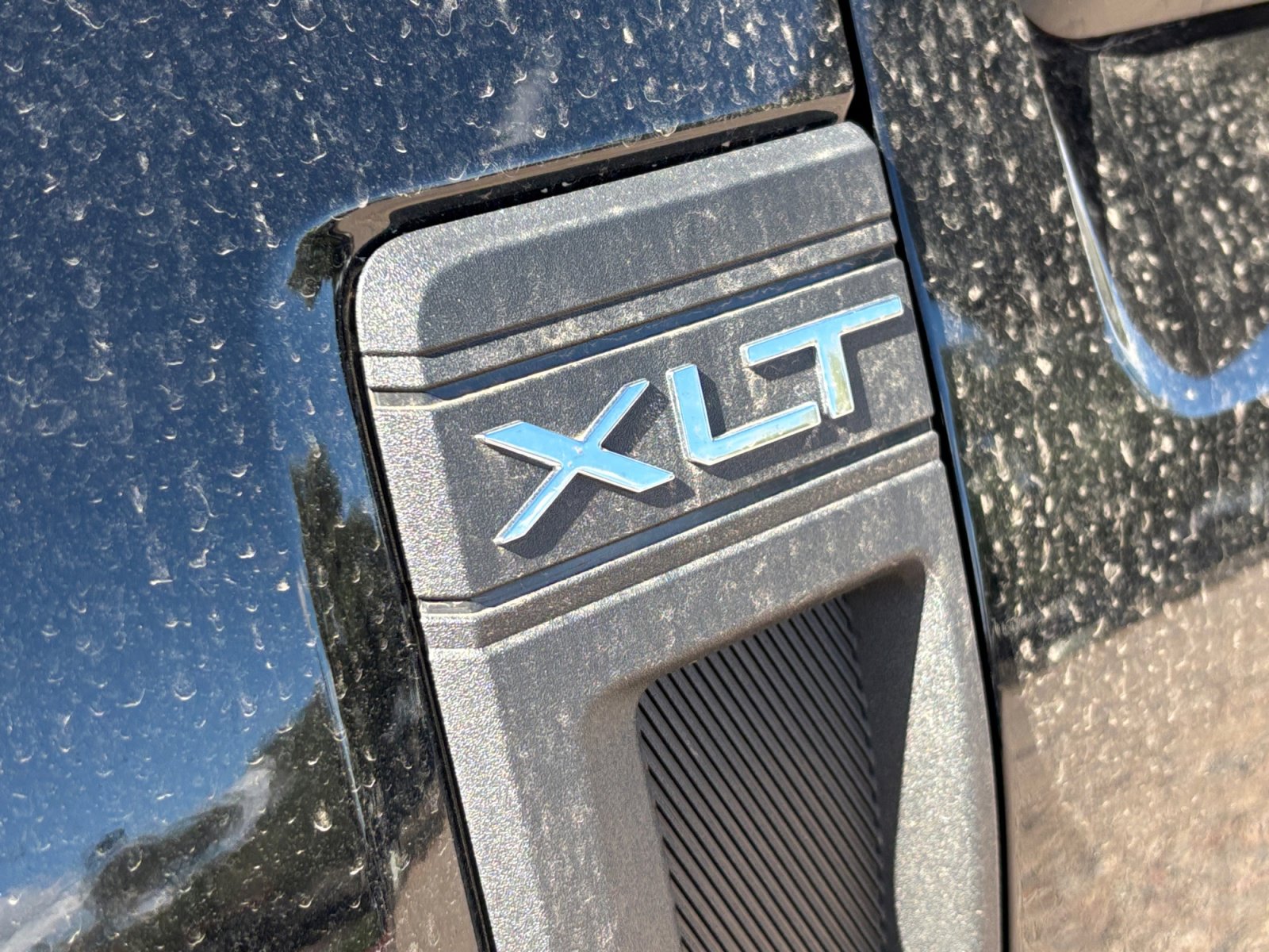 New 2025 Ford Maverick XLT w/ XLT Luxury Package image 24