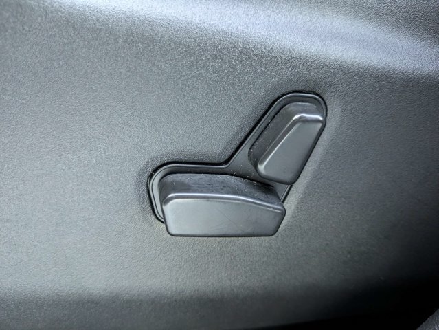 Used 2023 Dodge Durango GT RWD image 22