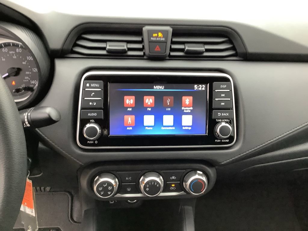 Used 2025 Nissan Versa S w/ Trunk Package image 18