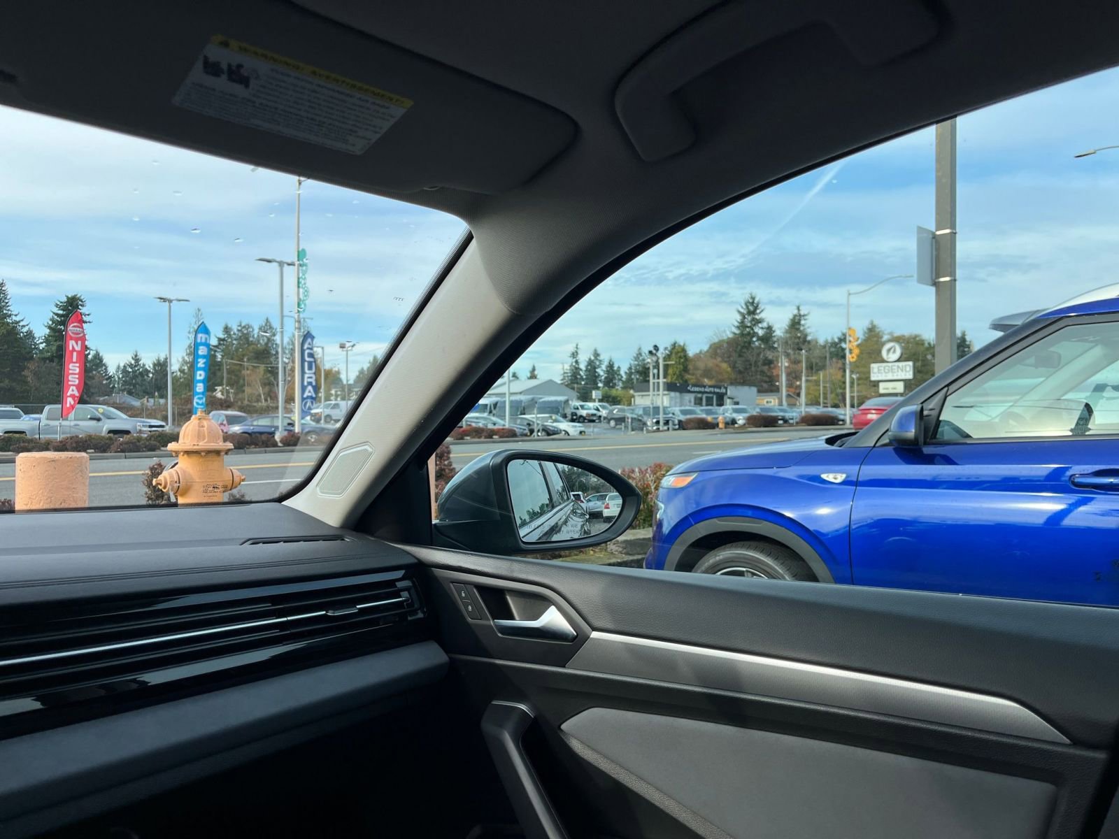 Used 2025 Volkswagen Jetta SE image 35