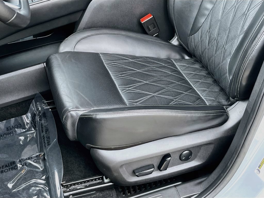 Used 2023 Nissan Rogue Platinum w/ Platinum Premium Package FWD image 13