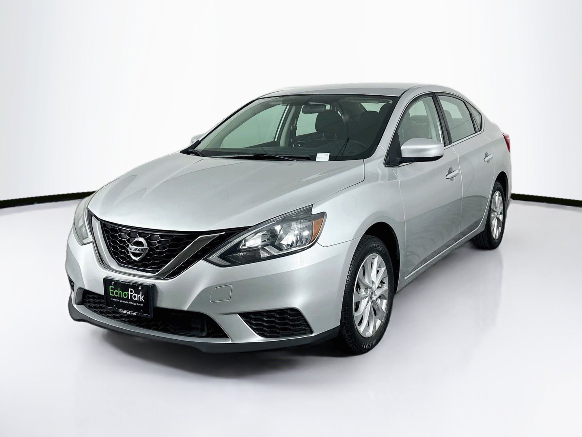 Used 2019 Nissan Sentra SV FWD image 3