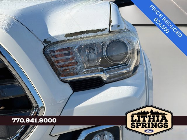 Used 2016 Toyota Tacoma Limited w/ Towing Package RWD image 9