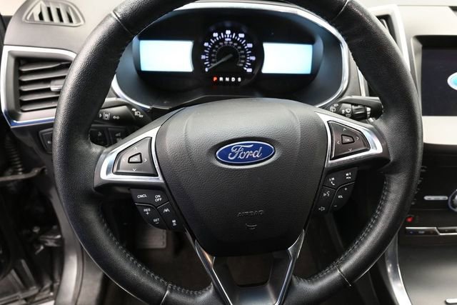 Used 2020 Ford Edge Titanium FWD image 40