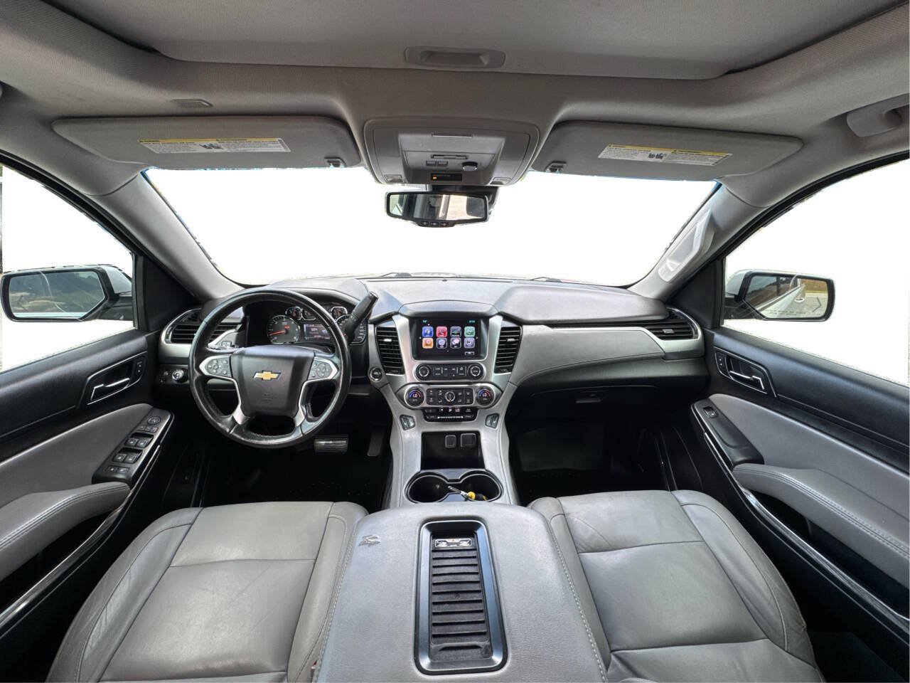 Used 2017 Chevrolet Suburban LT w/ Luxury Package RWD image 27