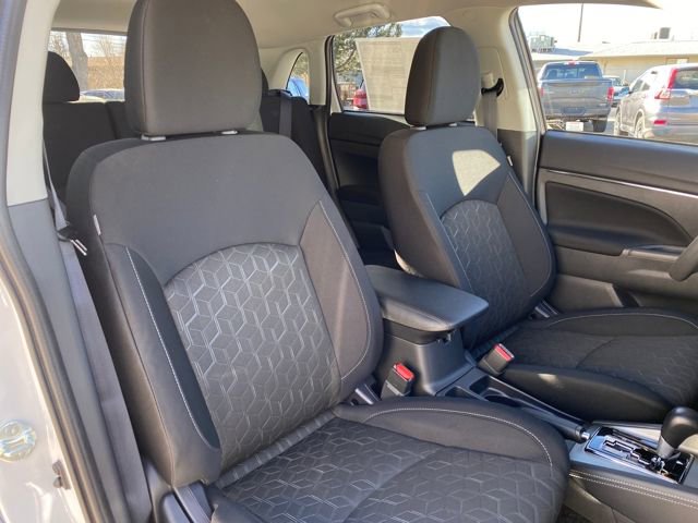 New 2026 Mitsubishi Outlander Sport ES image 9