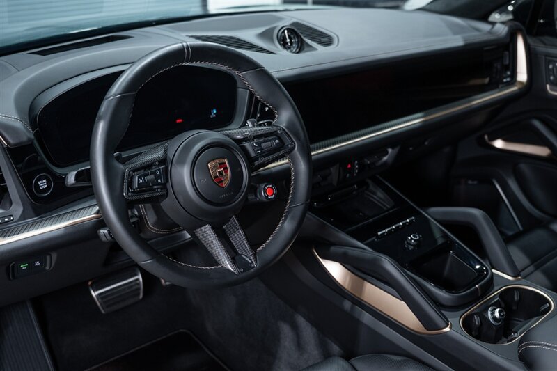 Used 2024 Porsche Cayenne Turbo GT AWD/4WD image 51