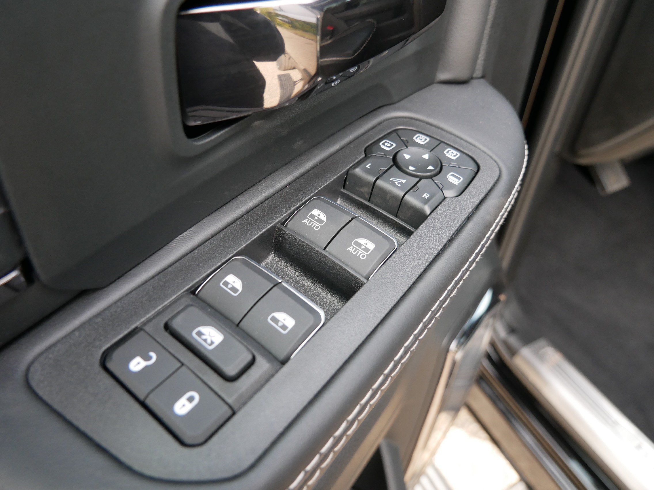New 2027 RAM 2500 Limited AWD/4WD image 12