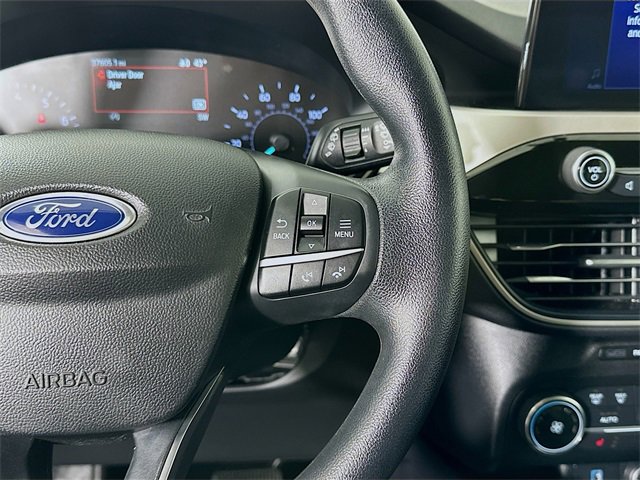 Used 2020 Ford Escape SE image 8
