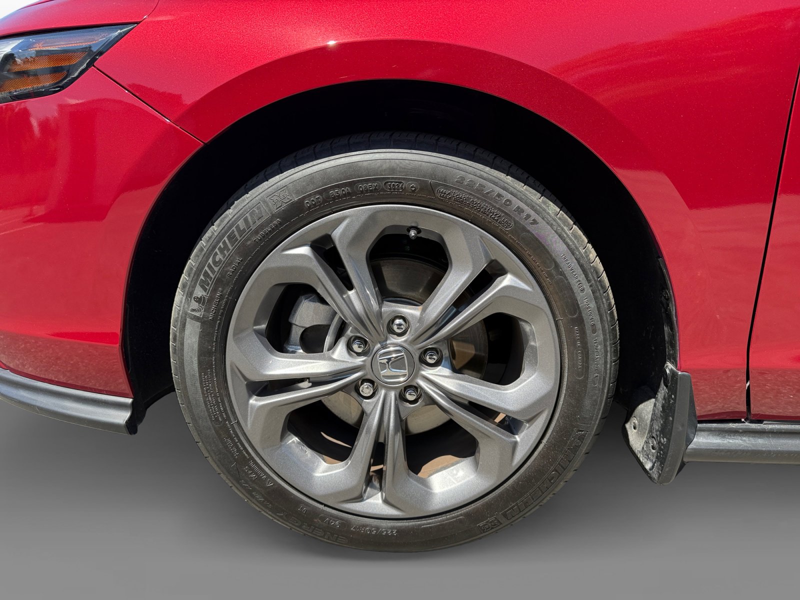 Used 2024 Honda Accord EX image 9