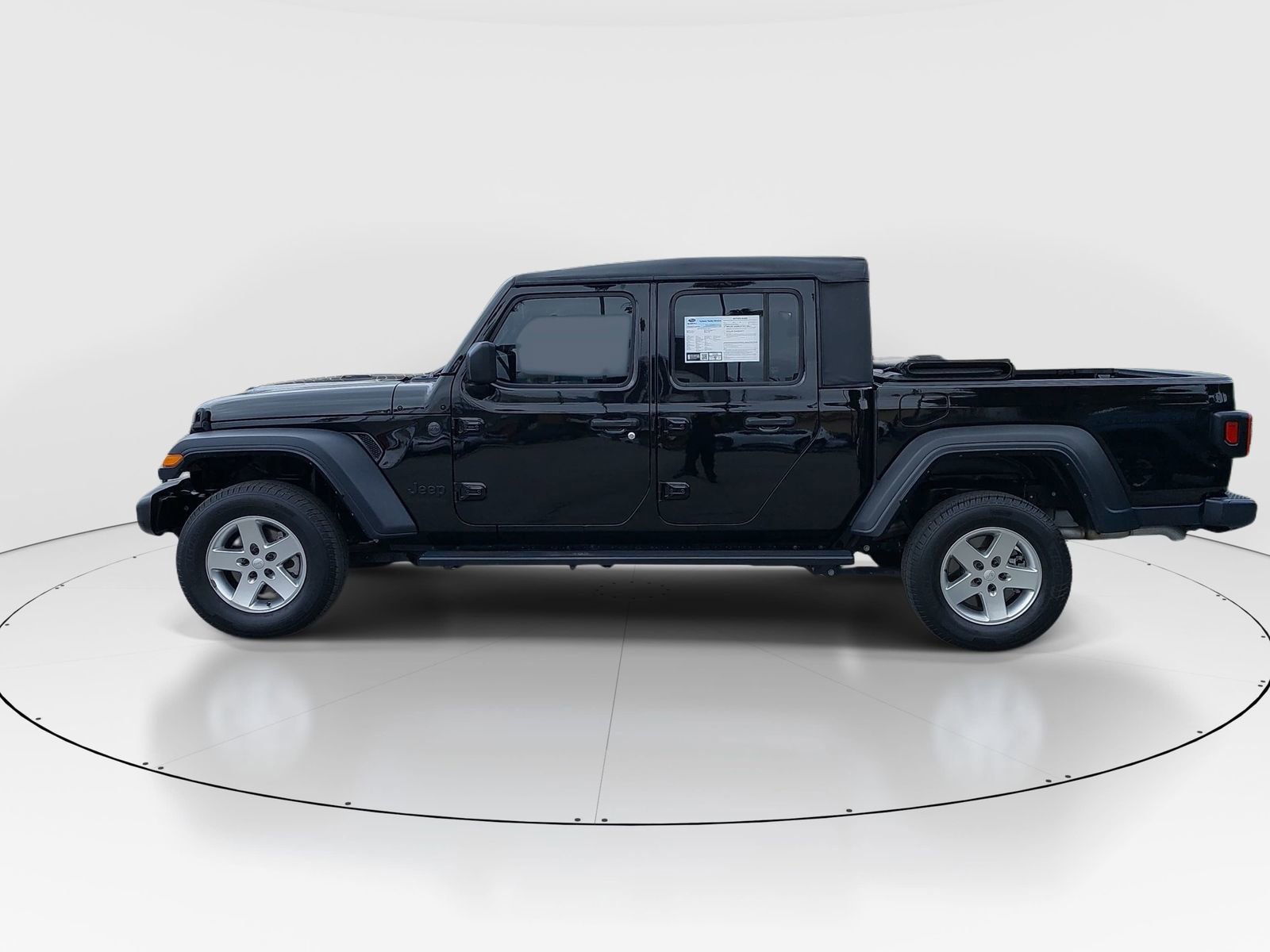 Used 2023 Jeep Gladiator Sport AWD/4WD image 4
