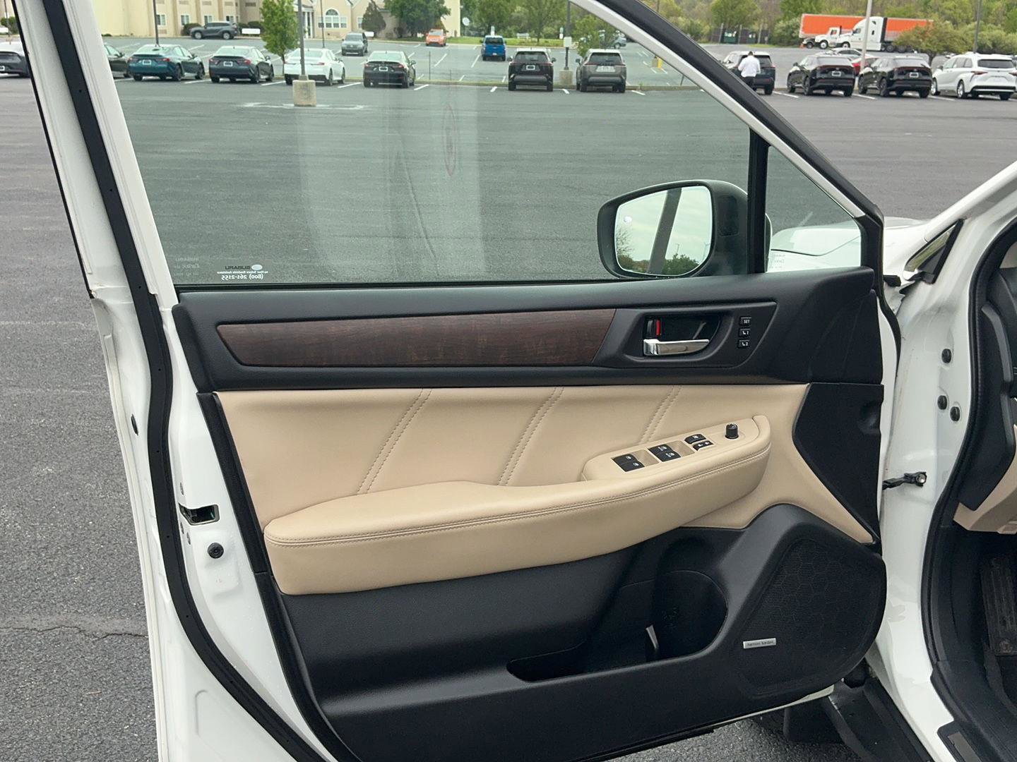 Used 2019 Subaru Outback 2.5i Limited AWD/4WD image 15