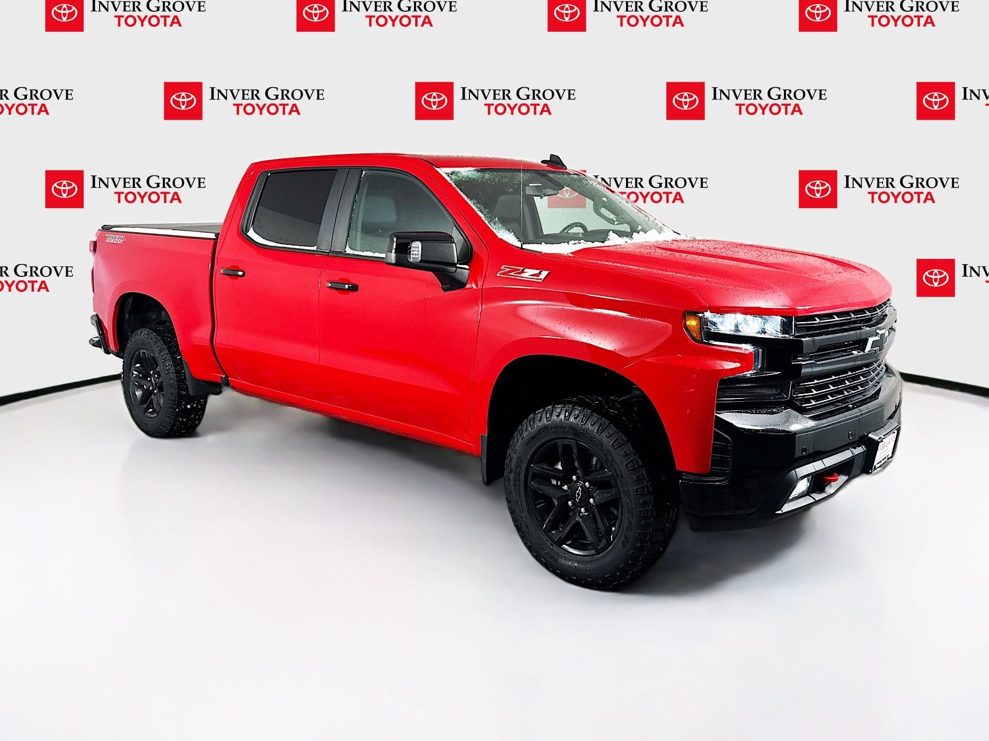 Used 2021 Chevrolet Silverado 1500 LT Trail Boss w/ Convenience Package II image 3