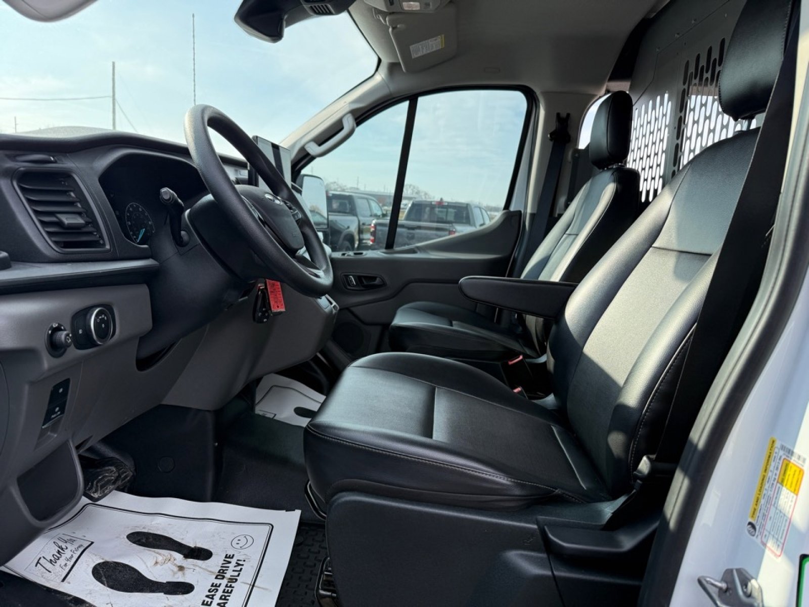 Used 2023 Ford E-Transit Low Roof image 10