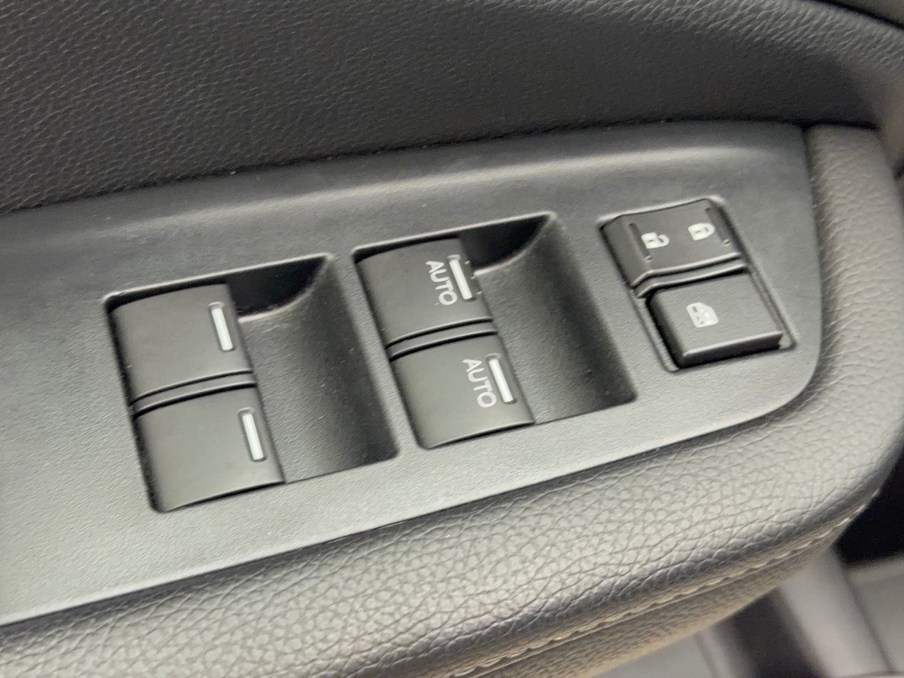 Used 2023 Honda Passport EX-L image 15