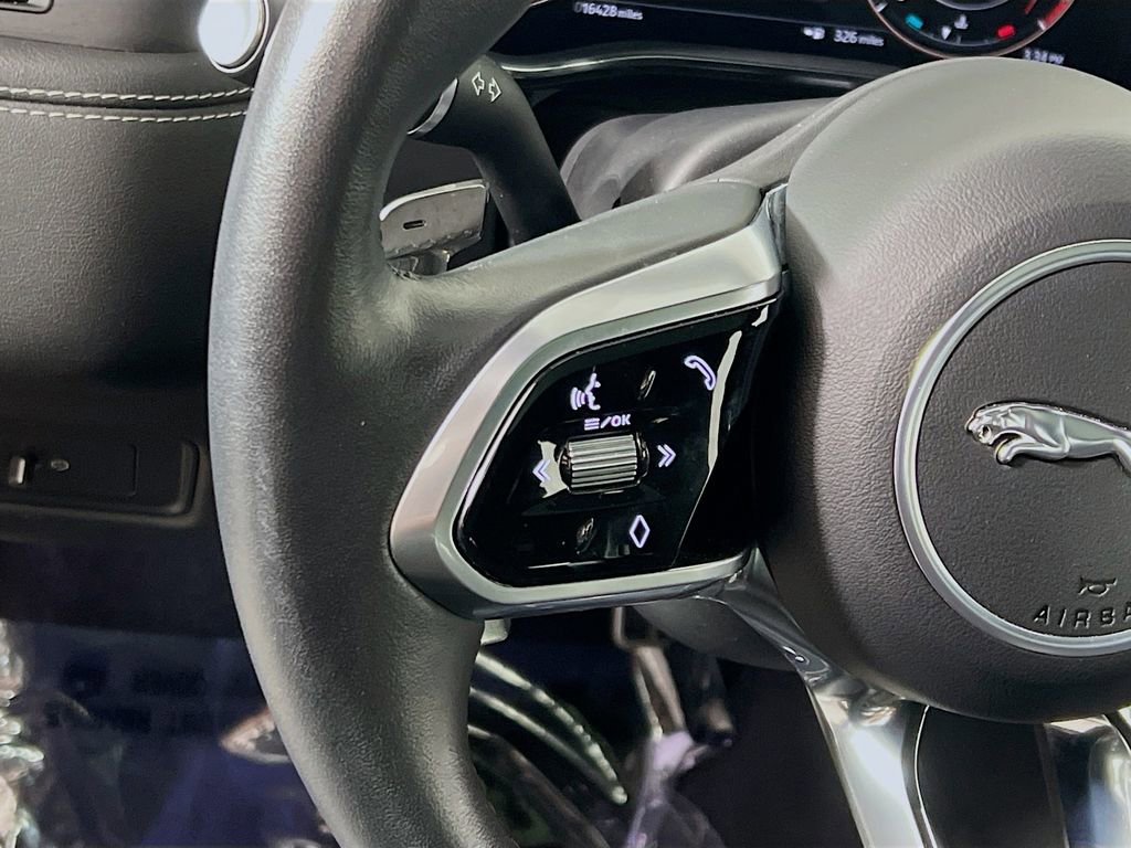 Certified 2024 Jaguar XF R-Dynamic SE AWD/4WD image 10
