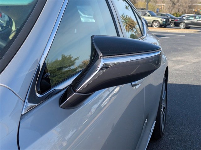 Used 2021 Lexus ES 300h w/ Premium Package image 12