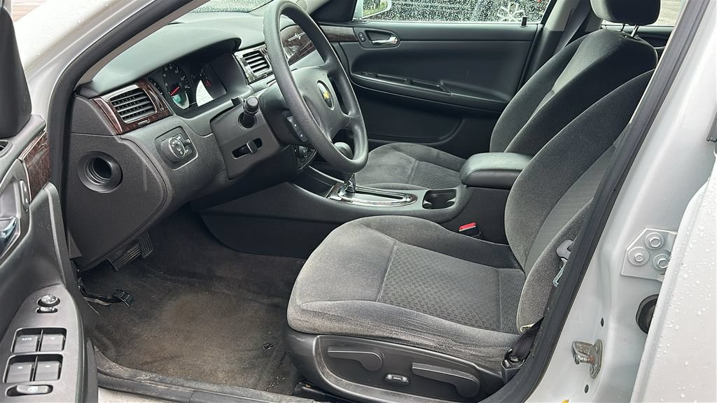 Used 2015 Chevrolet Impala Limited LS FWD image 6