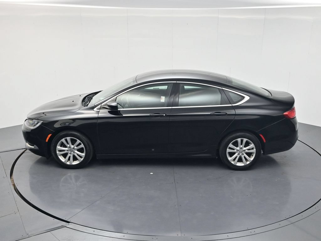 Used 2015 Chrysler 200 Limited FWD image 42