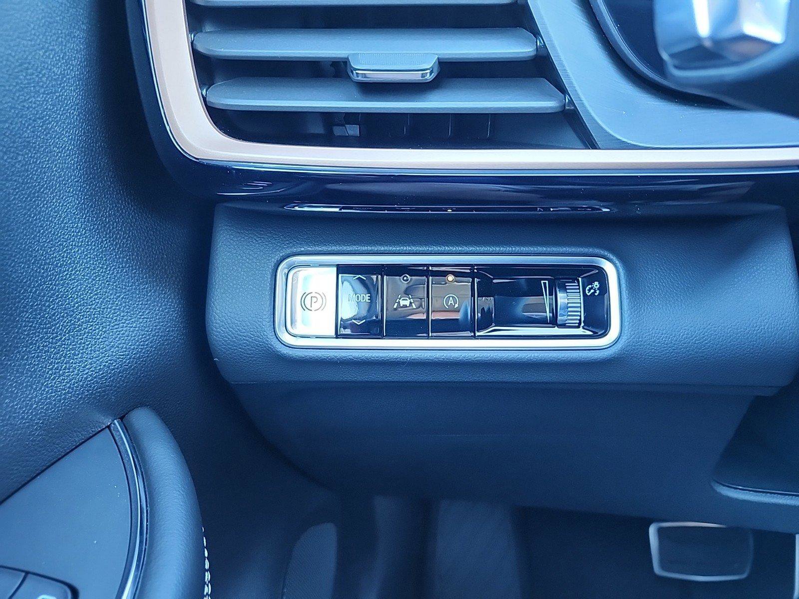 New 2025 Buick Envision Sport Touring image 18