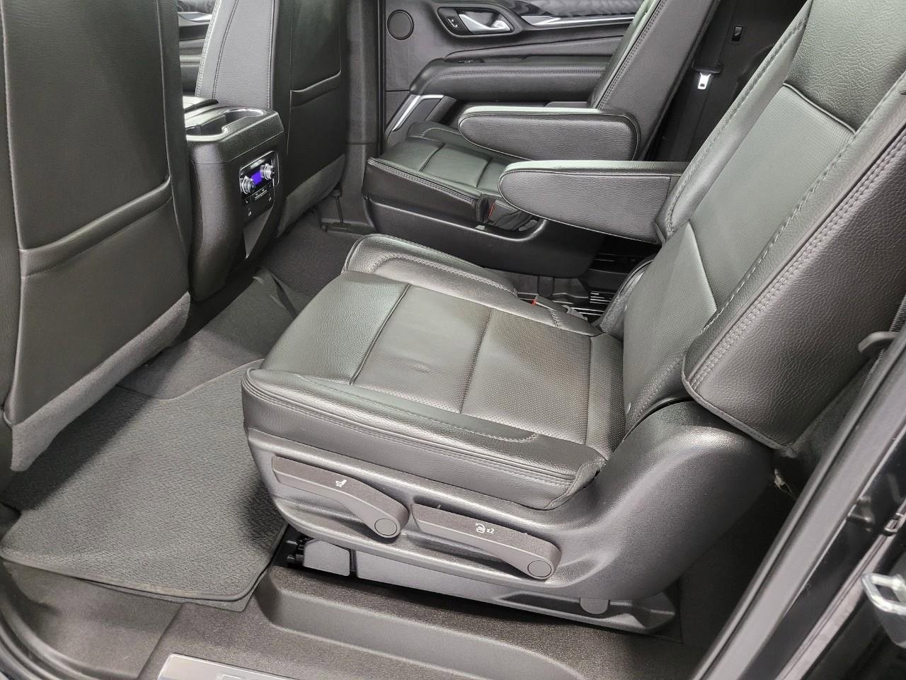 Used 2022 GMC Yukon XL Denali image 21