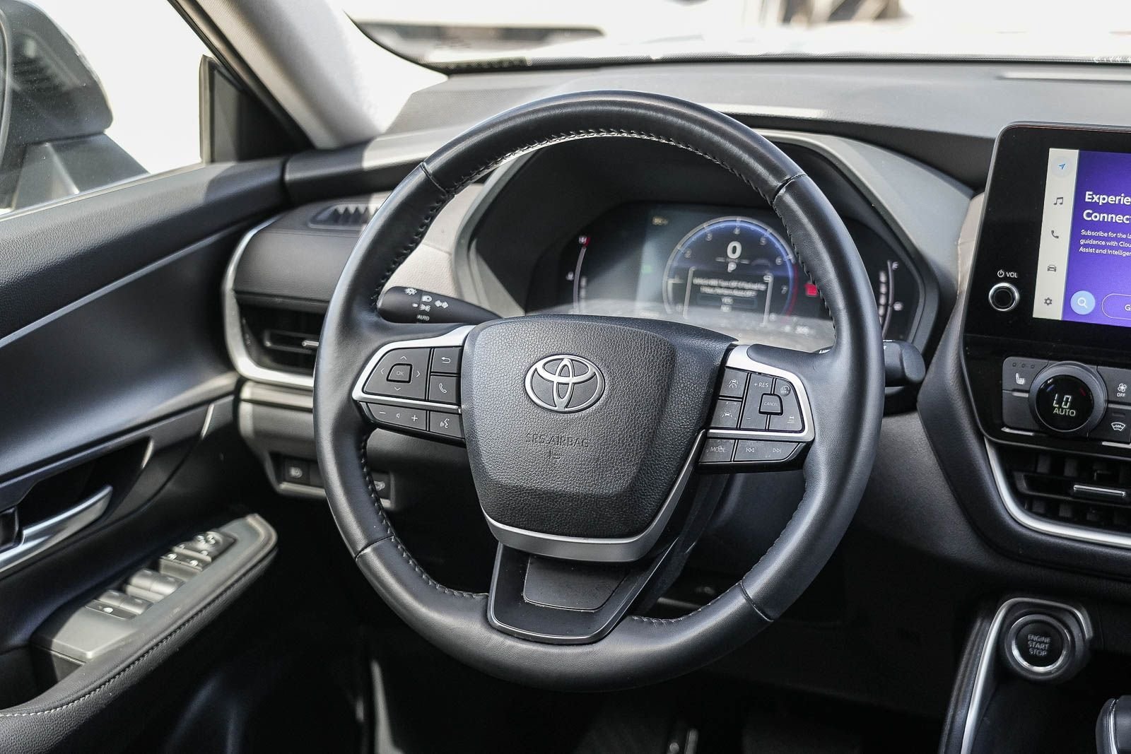 Certified 2024 Toyota Grand Highlander AWD image 15