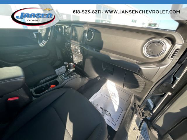 Used 2022 Jeep Wrangler Unlimited Sahara w/ Dual Top Group image 28