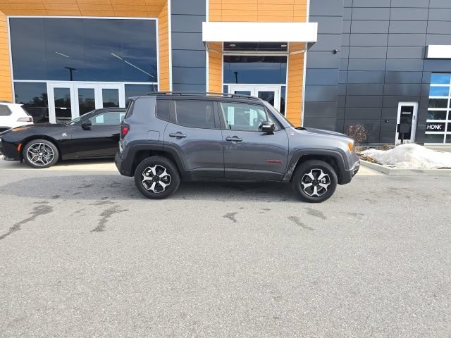 Certified 2022 Jeep Renegade Trailhawk AWD/4WD image 8