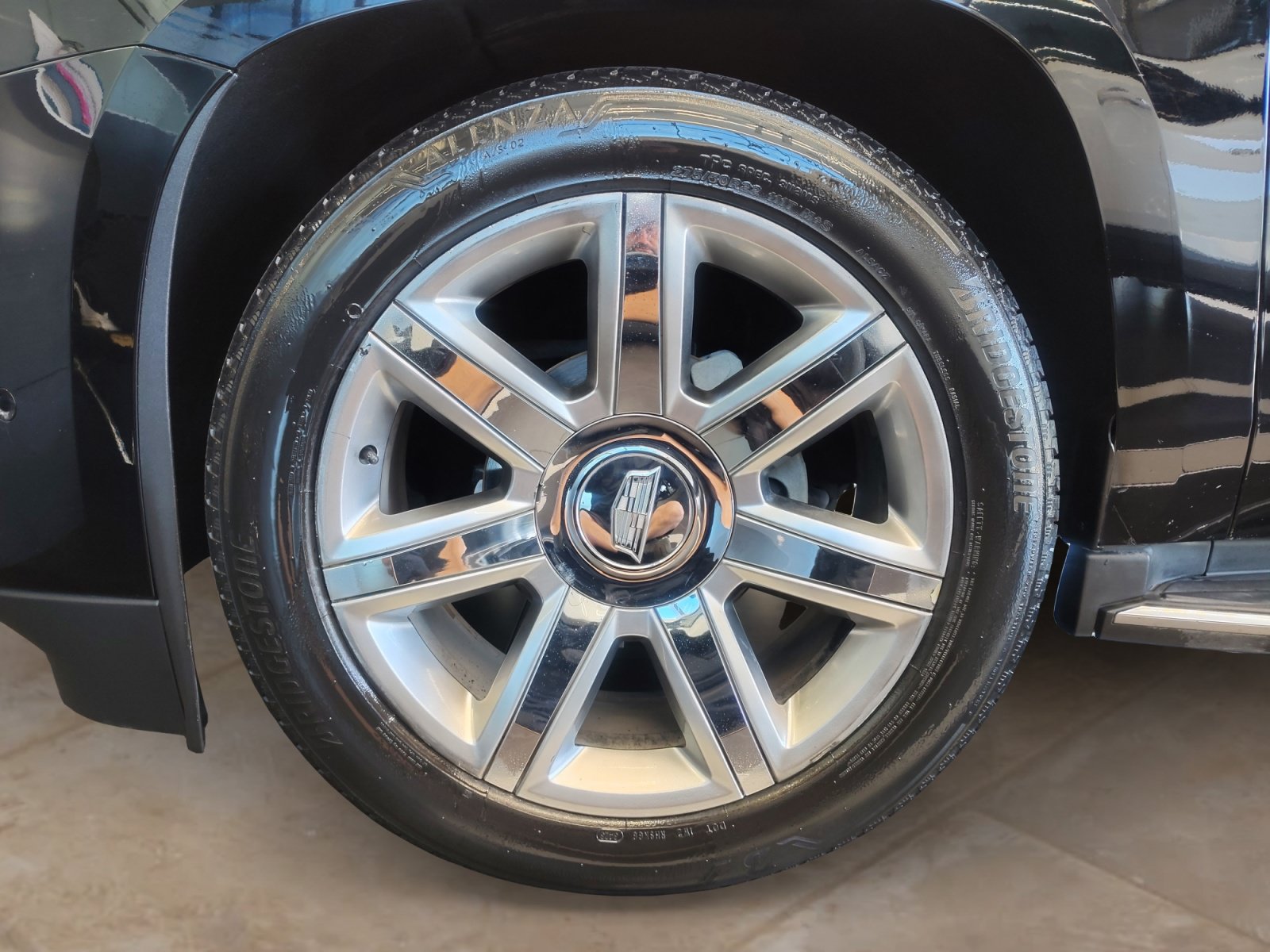 Used 2018 Cadillac Escalade Luxury w/ LPO, Radiant Package RWD image 31
