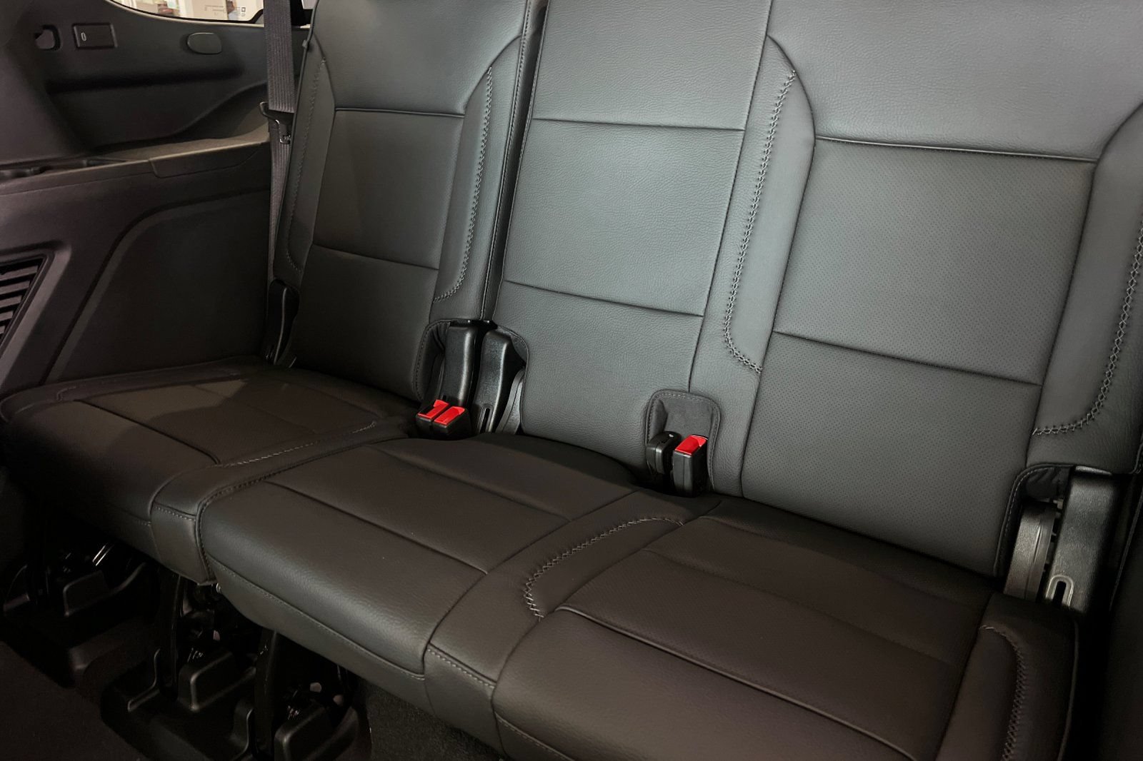 New 2026 GMC Yukon Denali AWD/4WD image 13