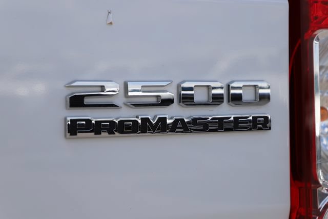 Used 2025 RAM ProMaster 2500 w/ Convenience Group FWD image 7
