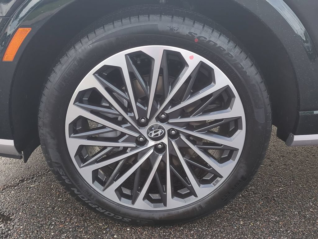 New 2027 Hyundai Palisade Calligraphy FWD image 11