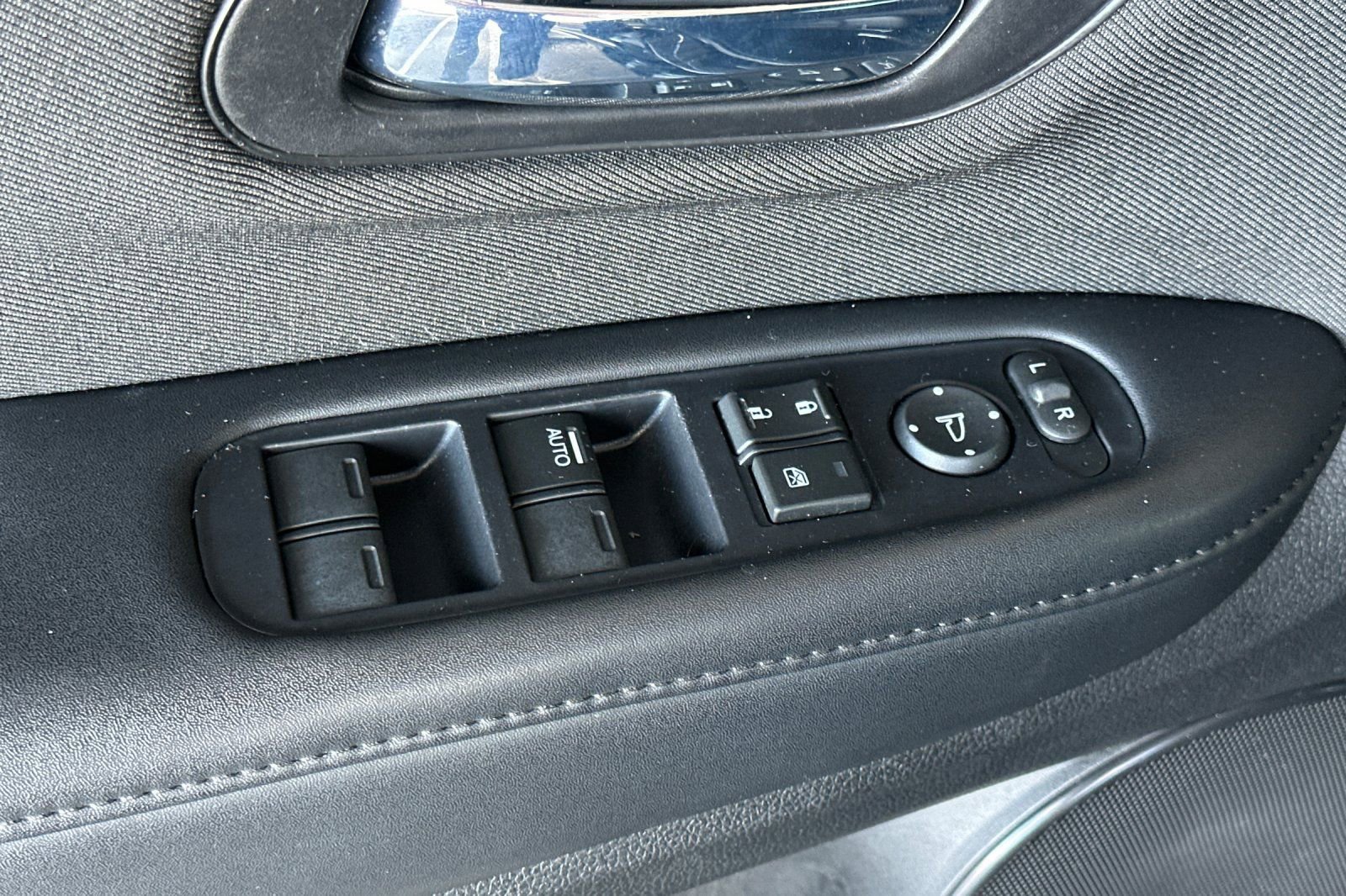 Used 2021 Honda HR-V Sport image 13