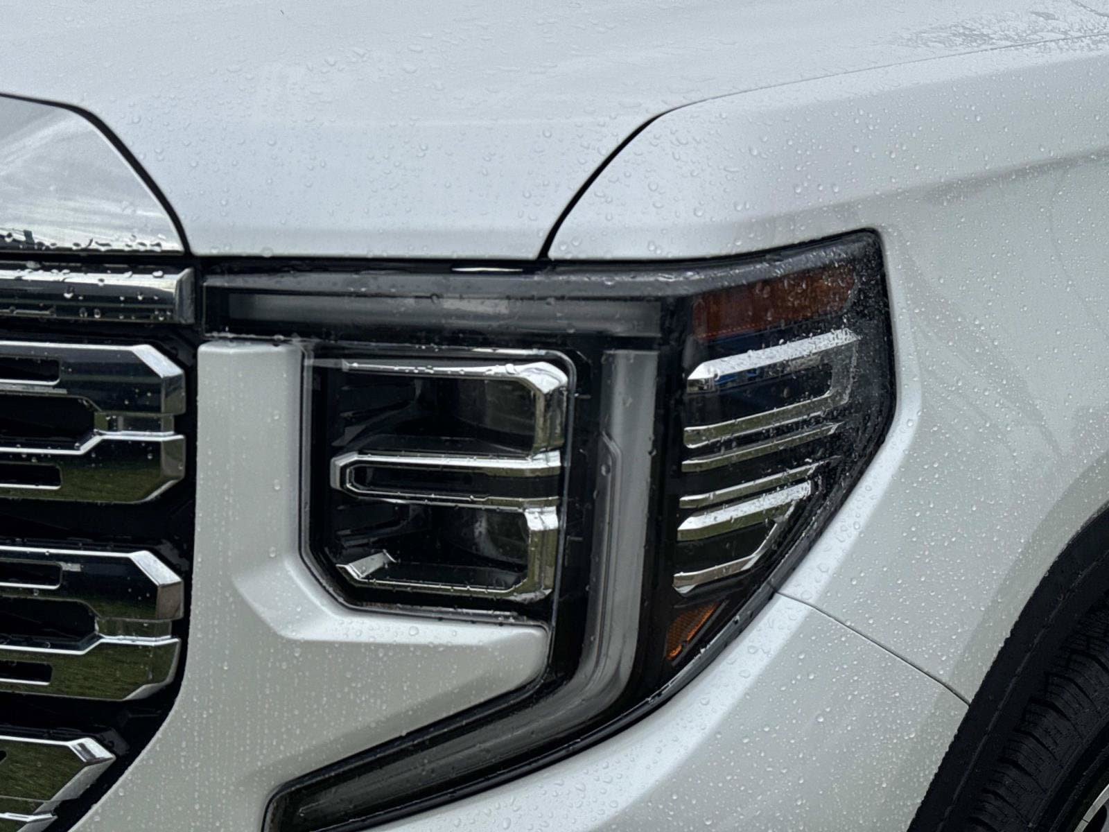Used 2024 GMC Sierra 1500 Denali w/ Denali Reserve Package AWD/4WD image 8