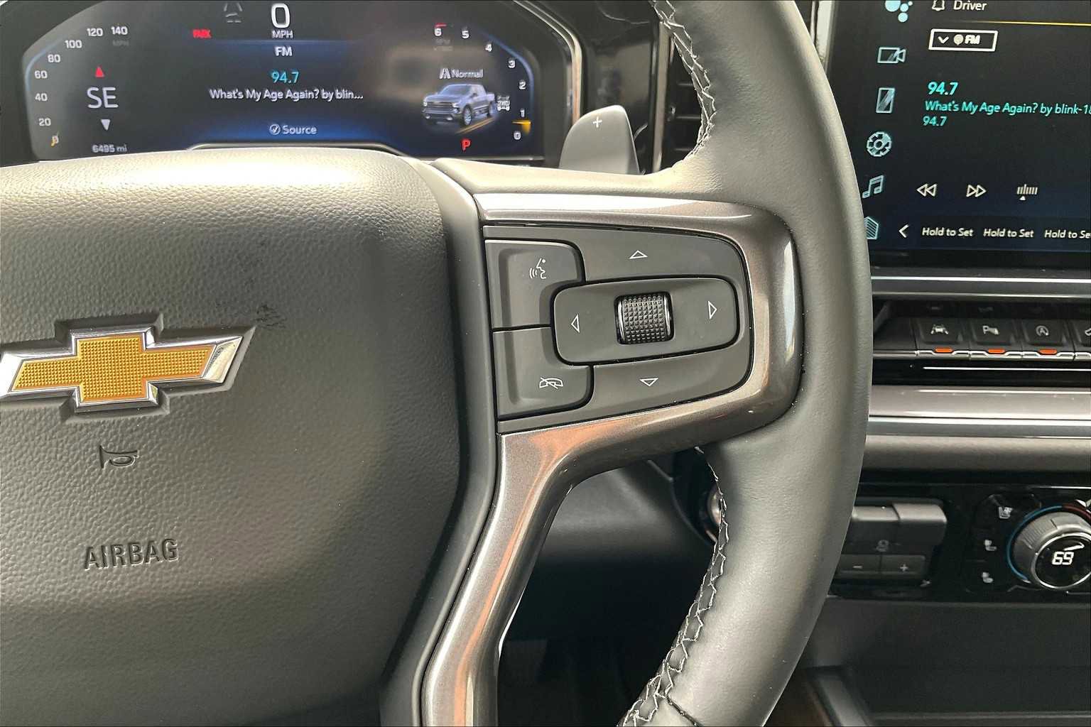 Used 2024 Chevrolet Silverado 1500 High Country w/ High Country Premium Package image 20