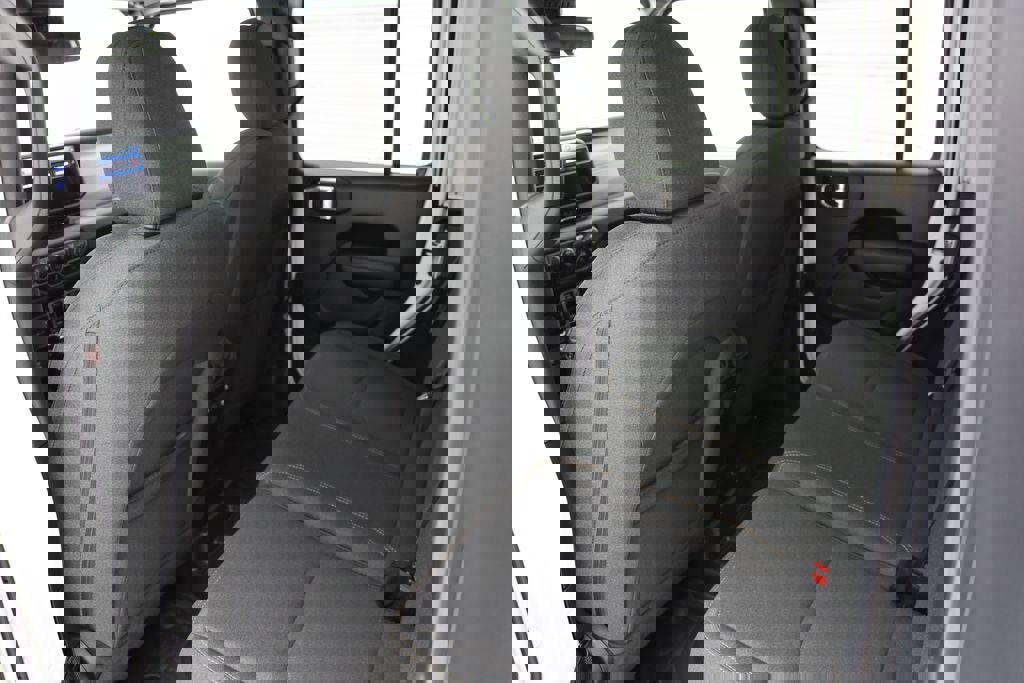 Used 2024 Jeep Wrangler Unlimited image 11